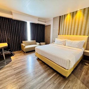 Orchardz Hotel Industri Jakarta Kemayoran